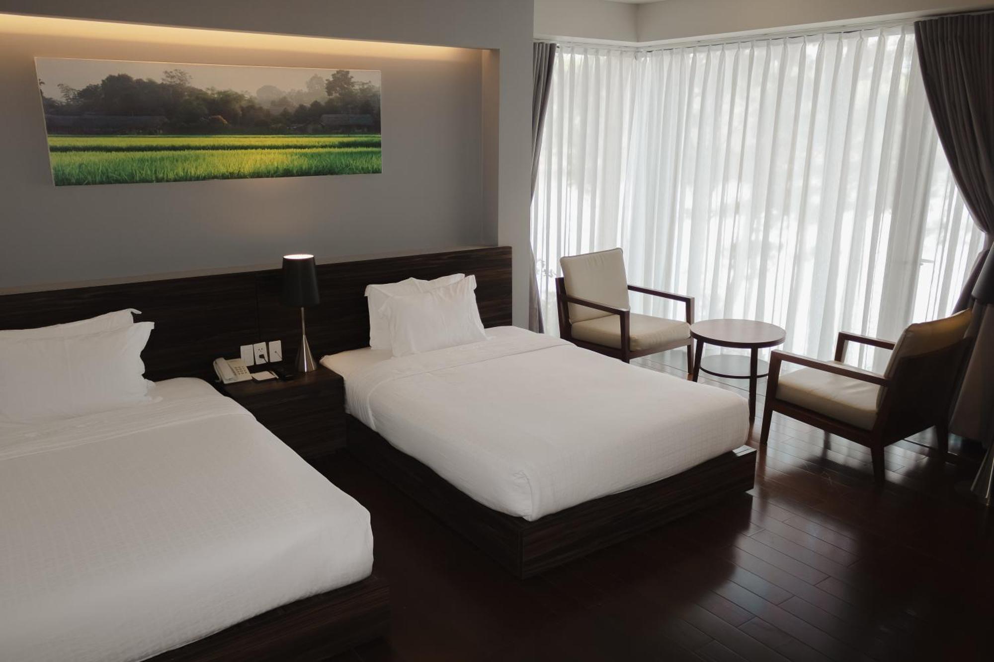 Terracotta Hotel & Resort Dalat Екстер'єр фото